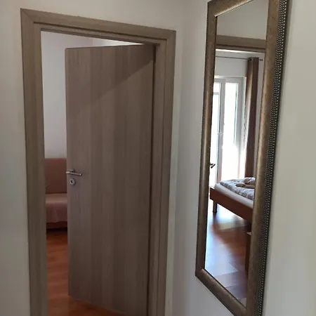 Apartman Laura Jurandvor Exteriér fotografie